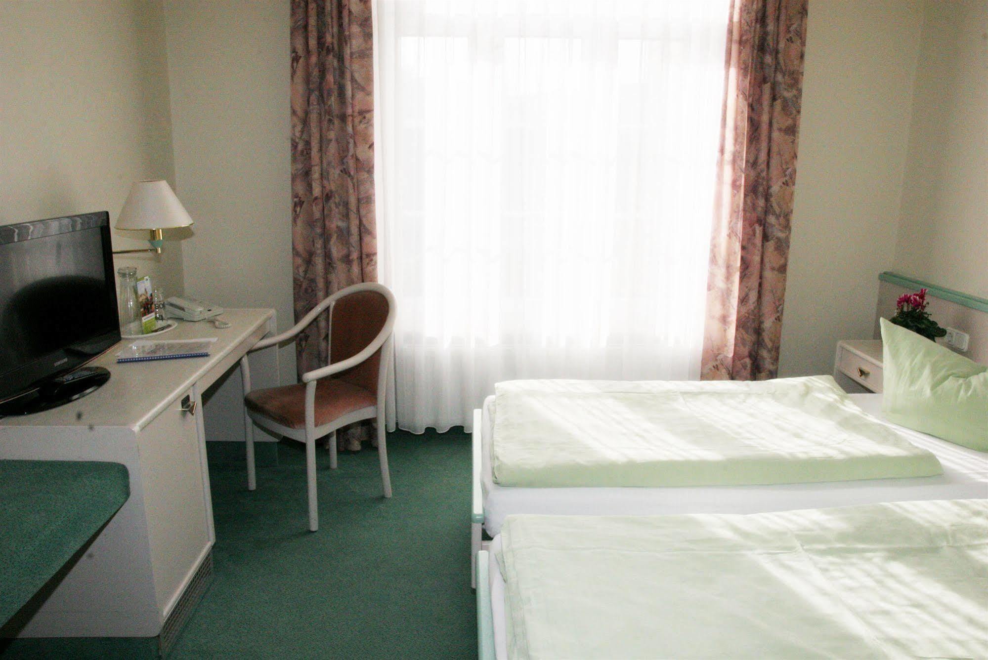 Biohotel Amadeus Schwerin  Extérieur photo